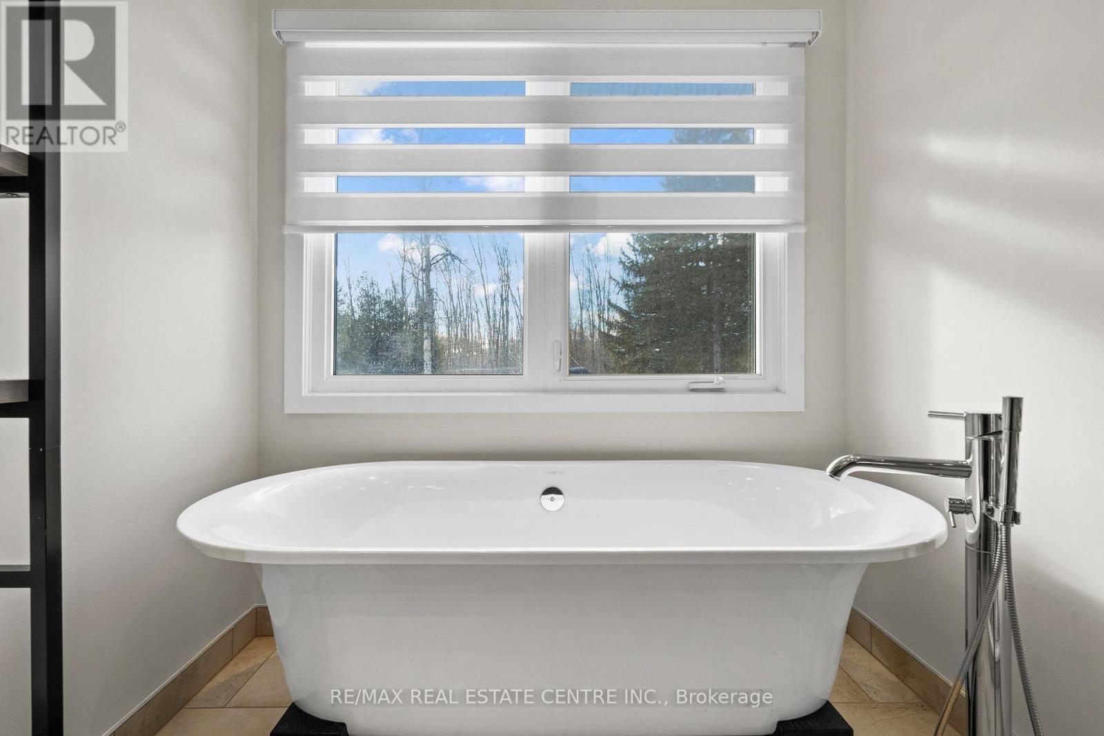 10534 First Nassagaweya Line, Milton, Ontario  L0P 1J0 - Photo 24 - W12606294