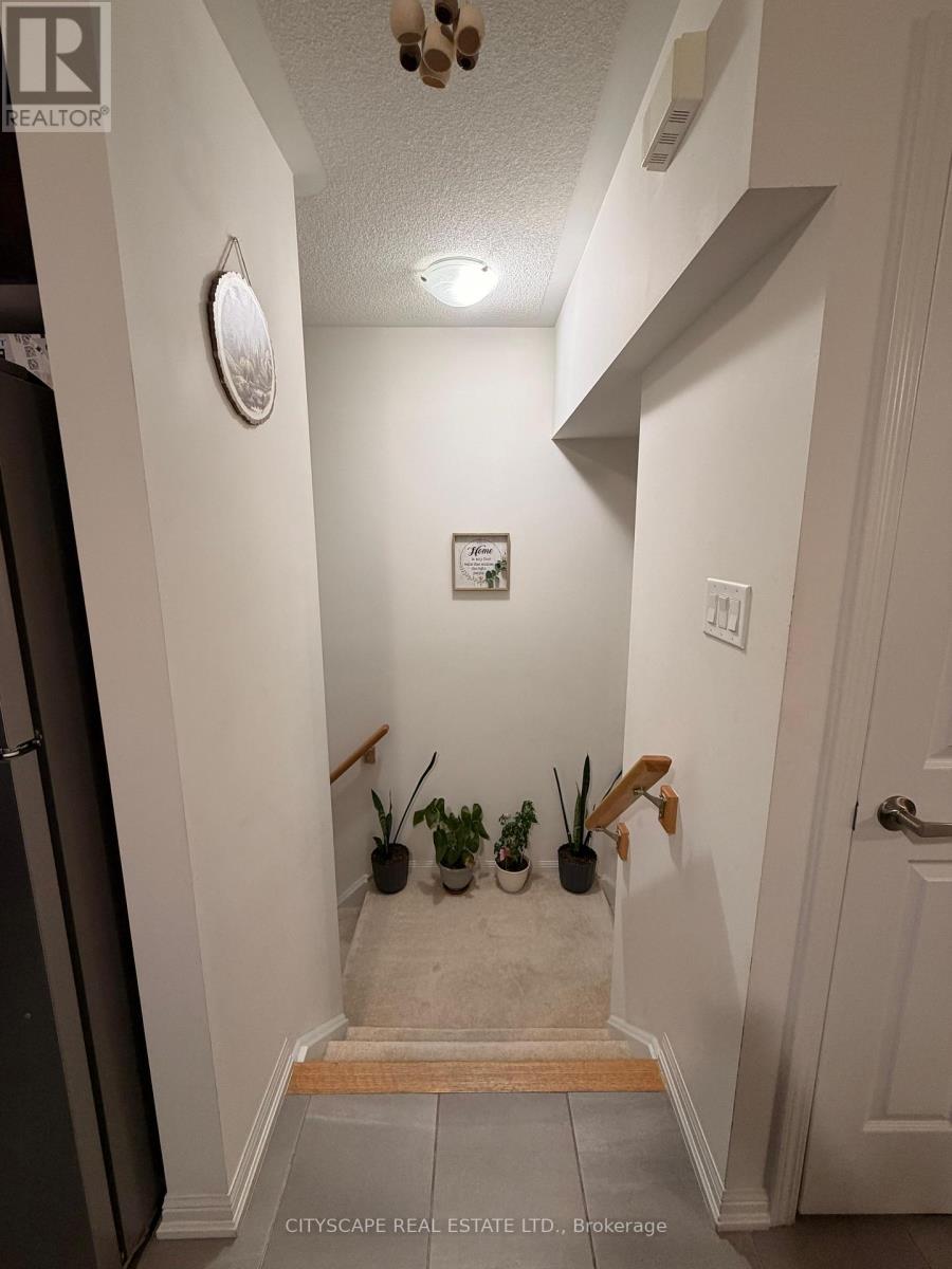 57 - 250 Sunny Meadow Boulevard, Brampton, Ontario L6R 3Y6 - Photo 10 - W12606318