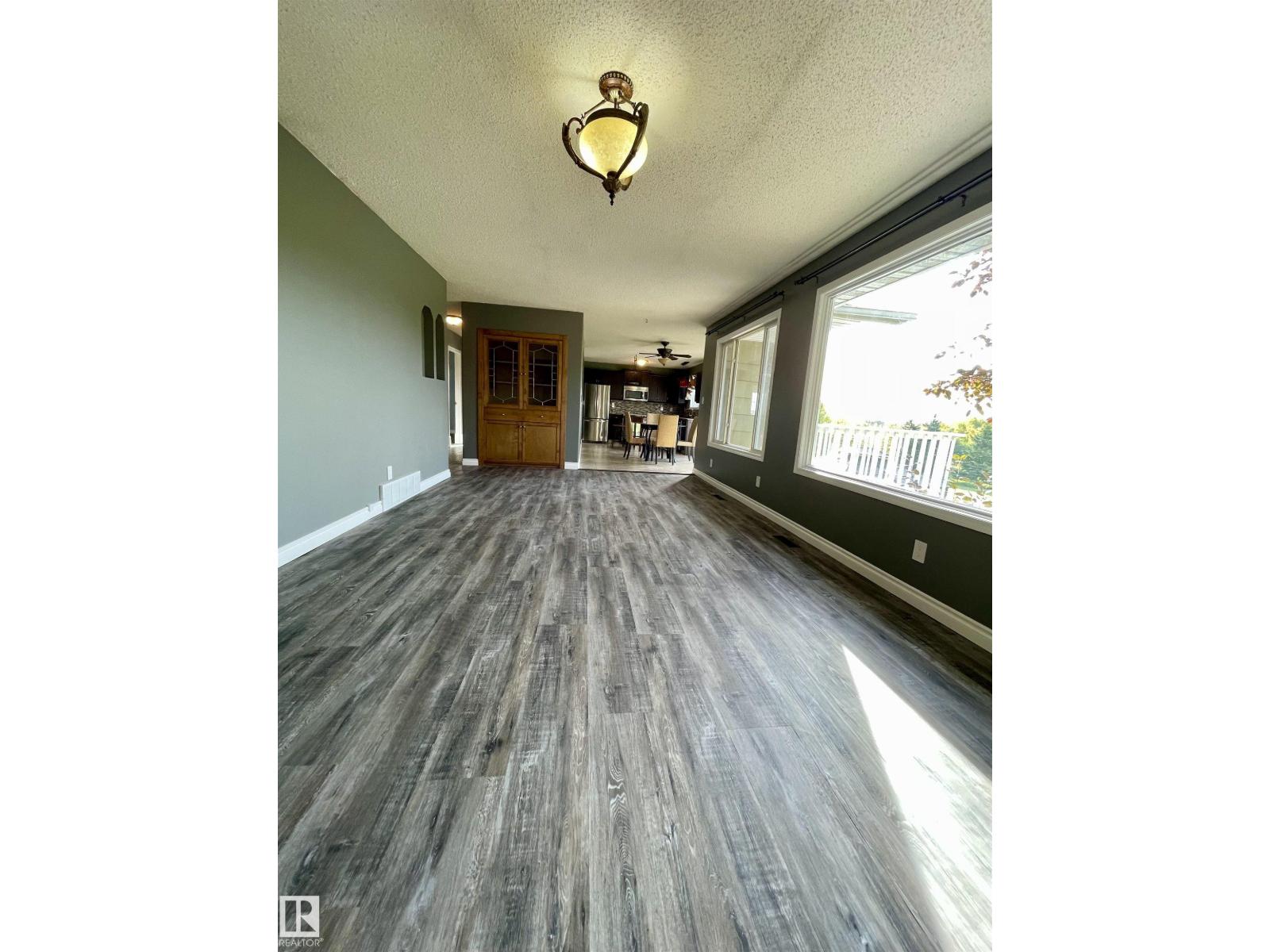 2401 Twp Road 524, Rural Parkland County, Alberta  T7Y 2K8 - Photo 14 - E4467130