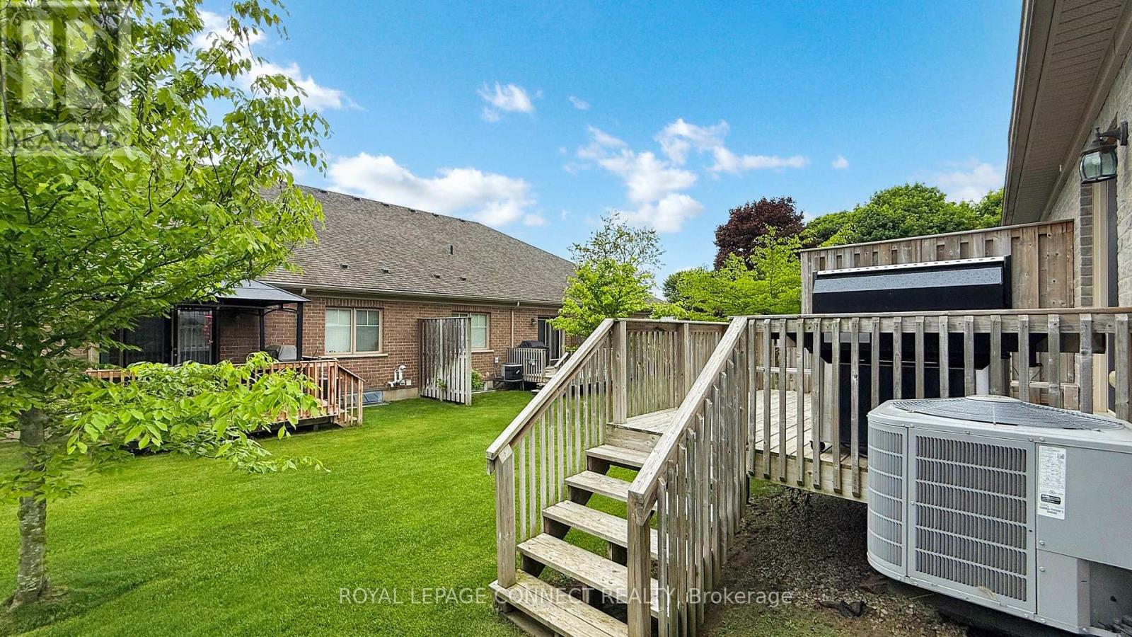 13 - 11 Harvest Lane, Norfolk, Ontario  N4B 0A4 - Photo 46 - X12606166