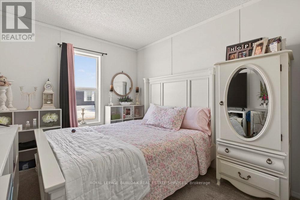 29 Hickory Hollow, Haldimand, Ontario  N0A 1L0 - Photo 25 - X12606168