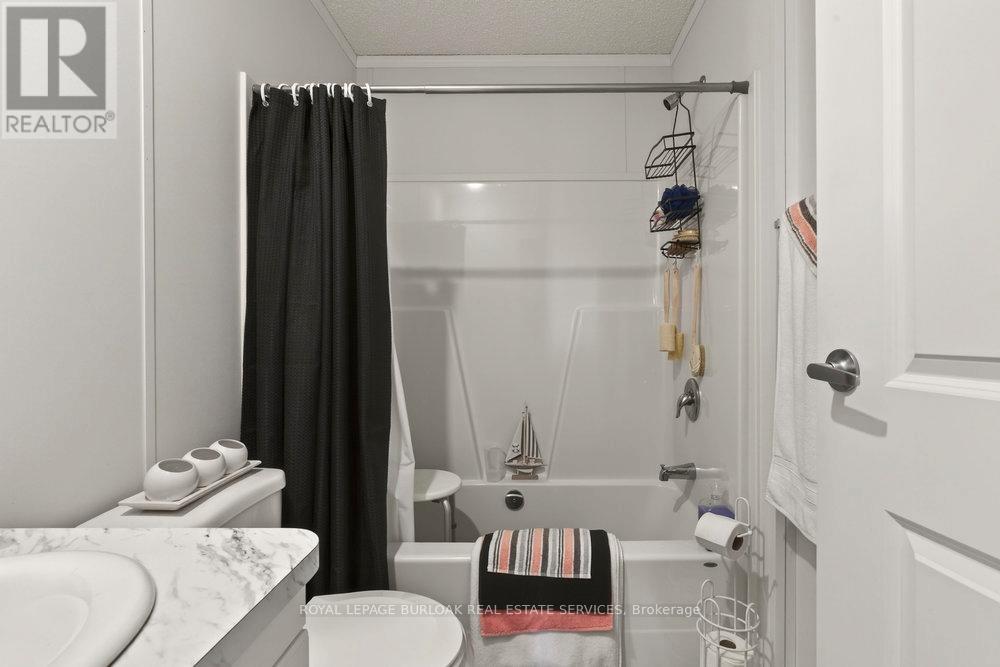 29 Hickory Hollow, Haldimand, Ontario  N0A 1L0 - Photo 29 - X12606168