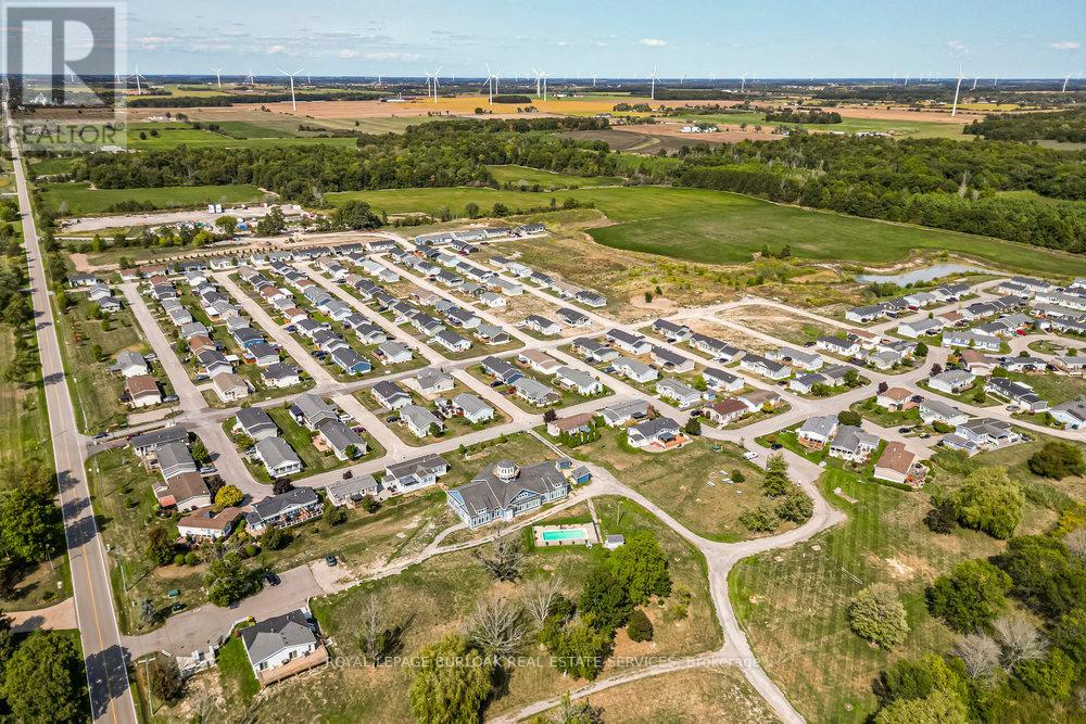 29 Hickory Hollow, Haldimand, Ontario  N0A 1L0 - Photo 45 - X12606168