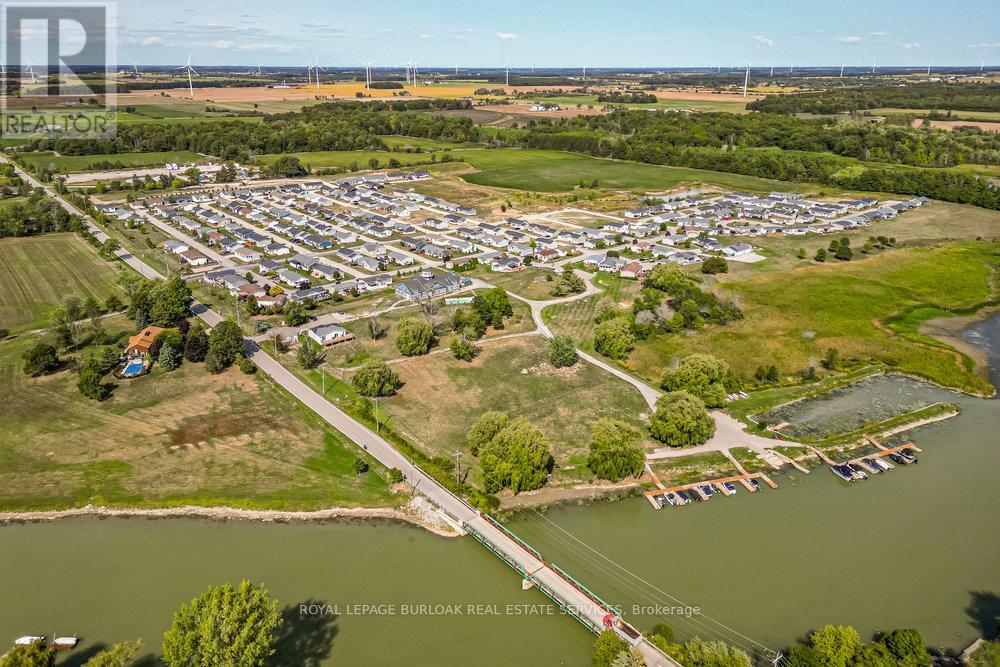 29 Hickory Hollow, Haldimand, Ontario  N0A 1L0 - Photo 46 - X12606168