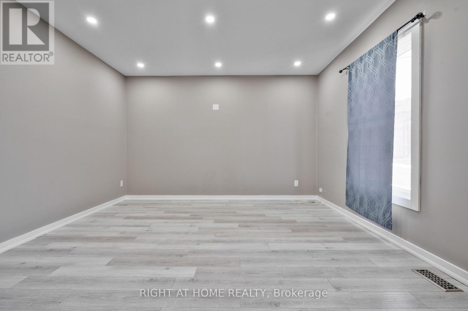 193 Drummond Street, Brantford, Ontario  N3S 6A8 - Photo 4 - X12606208