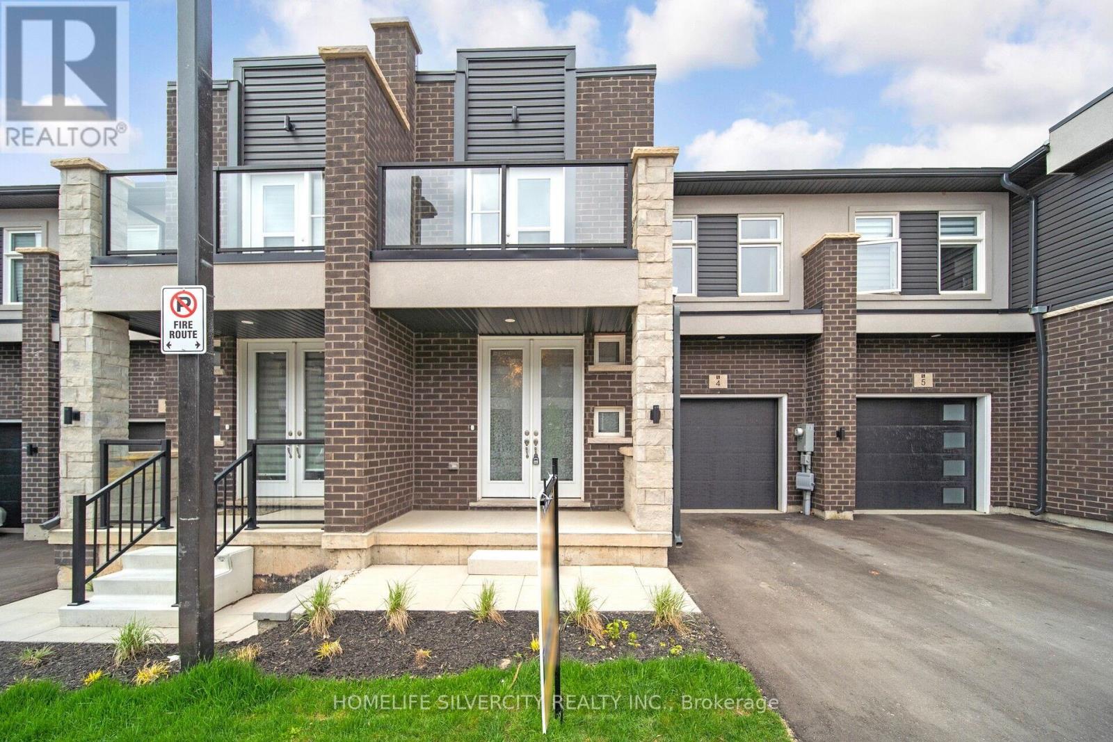 4 - 5672 DORCHESTER ROAD, Niagara Falls, Ontario