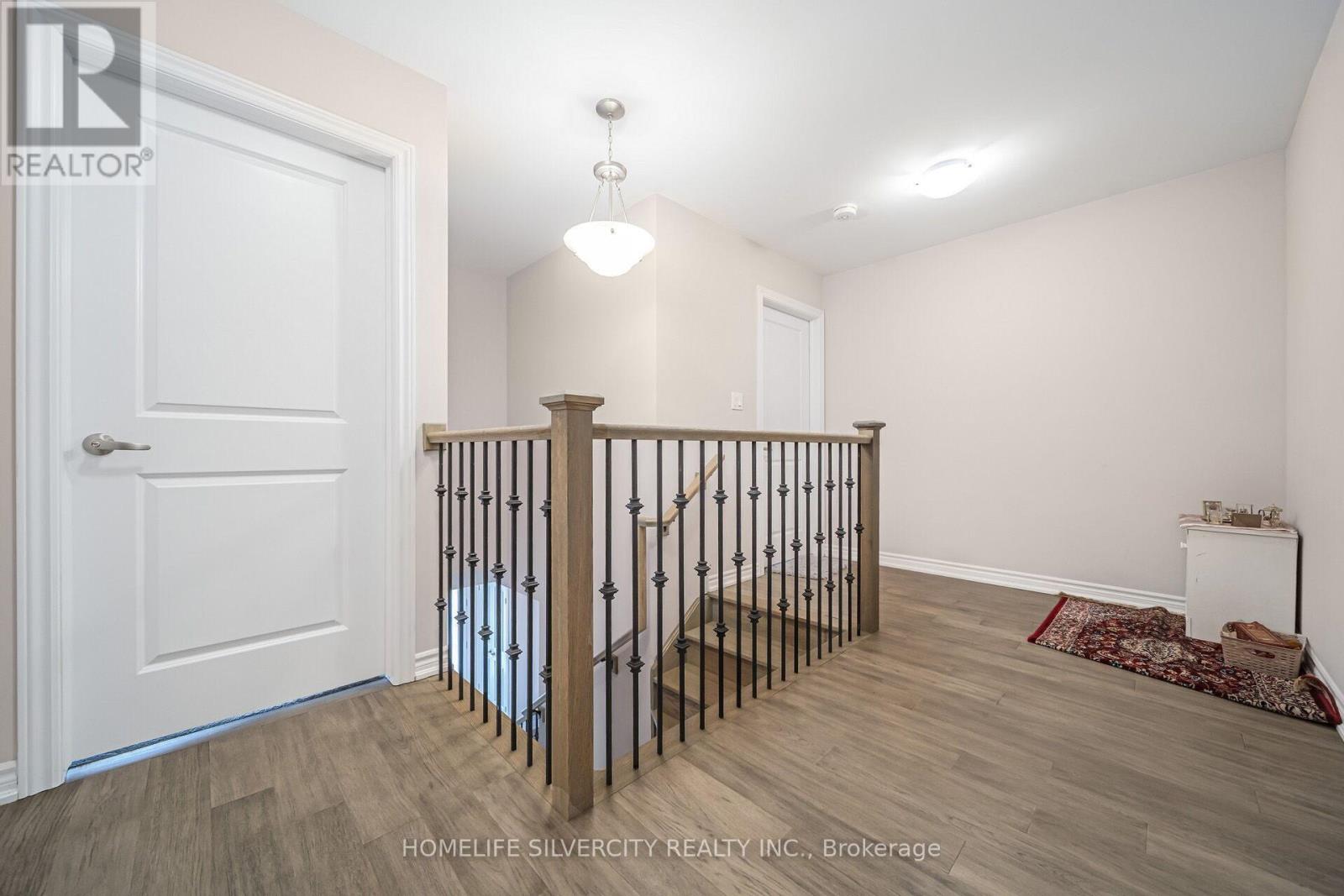 4 - 5672 Dorchester Road, Niagara Falls, Ontario  L2G 4Y8 - Photo 14 - X12606250