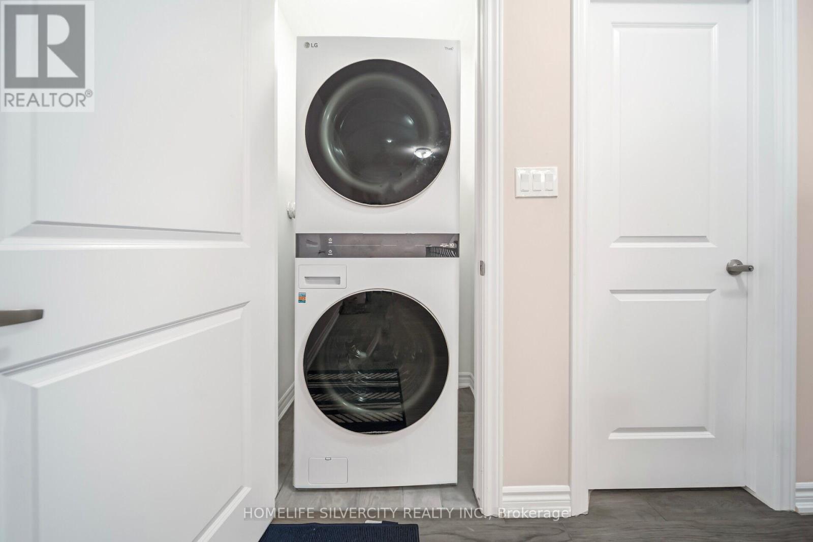 4 - 5672 Dorchester Road, Niagara Falls, Ontario  L2G 4Y8 - Photo 17 - X12606250