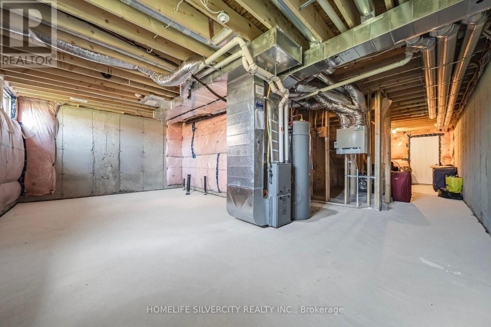 4 - 5672 Dorchester Road, Niagara Falls, Ontario  L2G 4Y8 - Photo 23 - X12606250