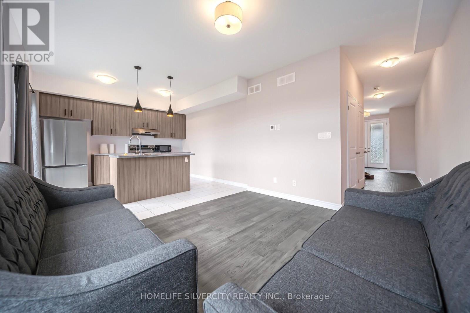 4 - 5672 Dorchester Road, Niagara Falls, Ontario  L2G 4Y8 - Photo 4 - X12606250