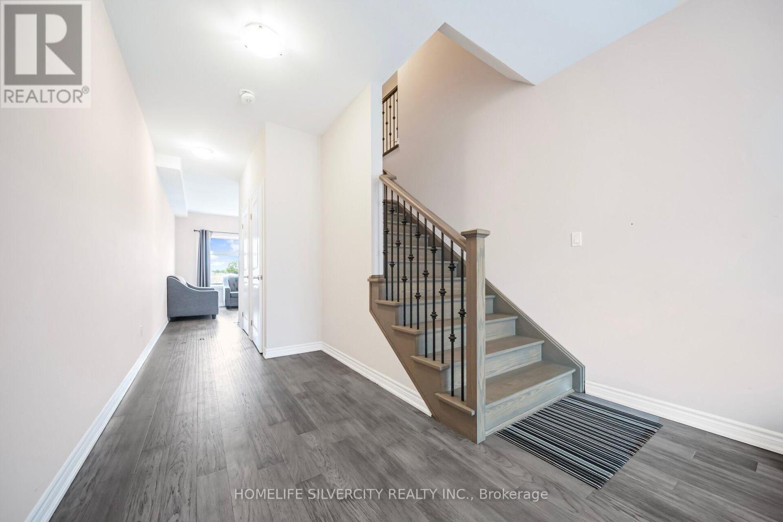 4 - 5672 Dorchester Road, Niagara Falls, Ontario  L2G 4Y8 - Photo 9 - X12606250