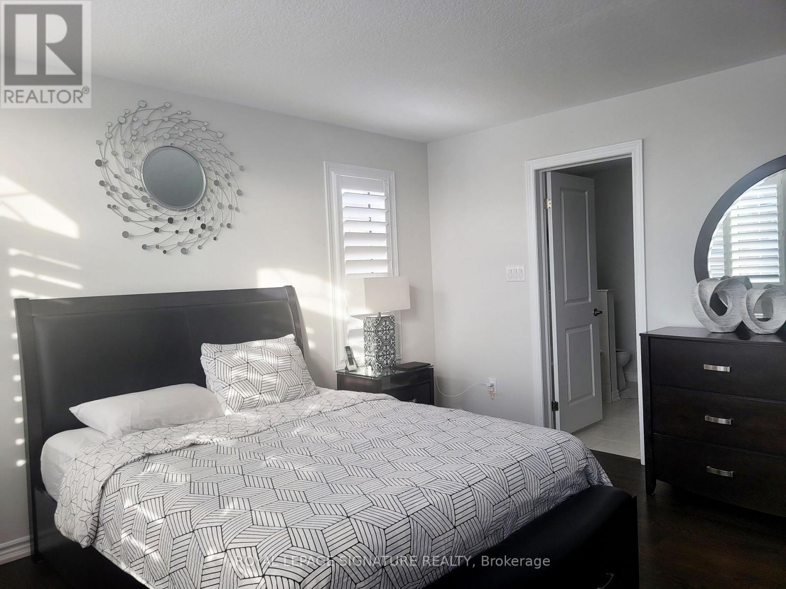 24 Kneale Street, Brantford, Ontario N3S 0J2 - Photo 10 - X12606298