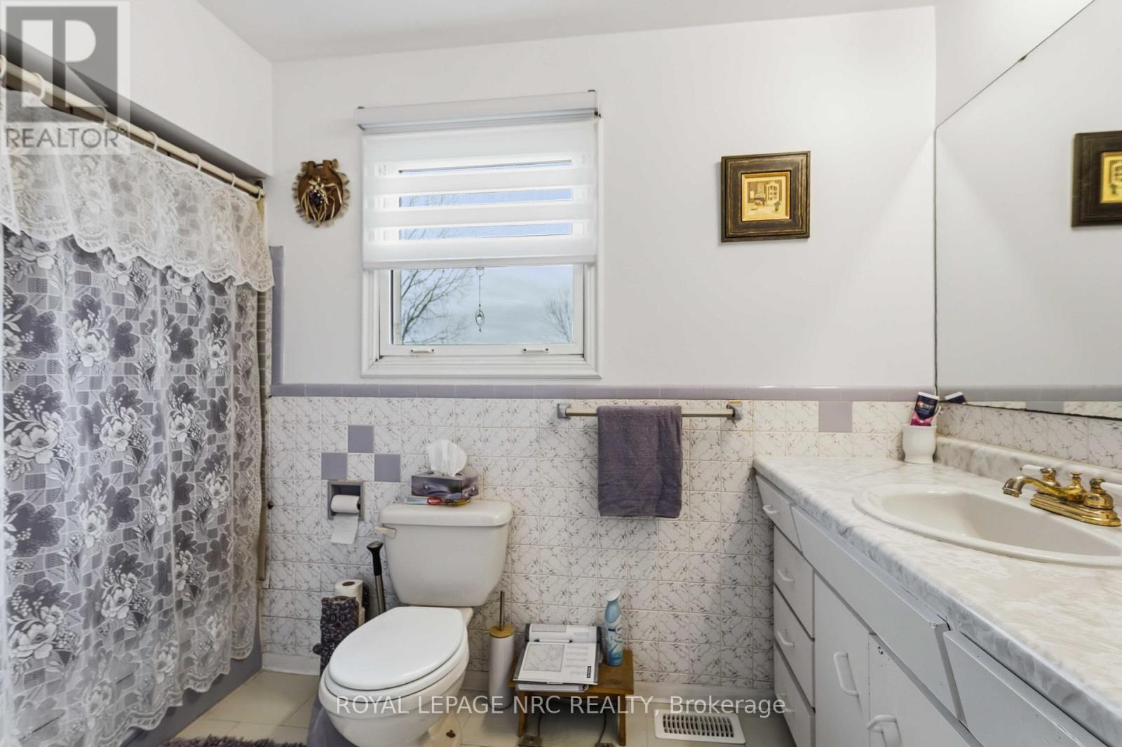 64375 Concession 6 Road, West Lincoln, Ontario  L0R 2J0 - Photo 22 - X12606344