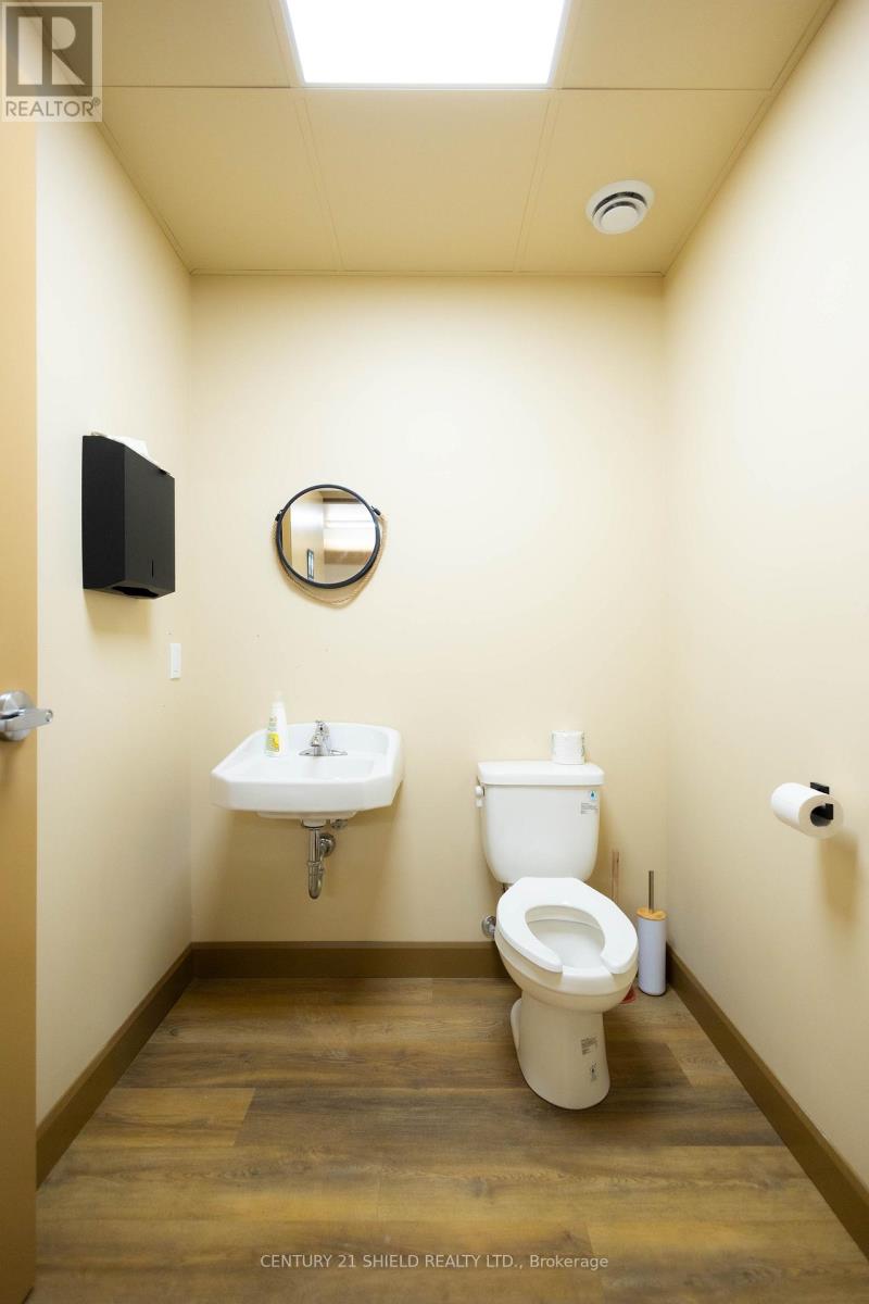 90 Main St. S Street, North Glengarry, Ontario  K0C 1A0 - Photo 11 - X12606354