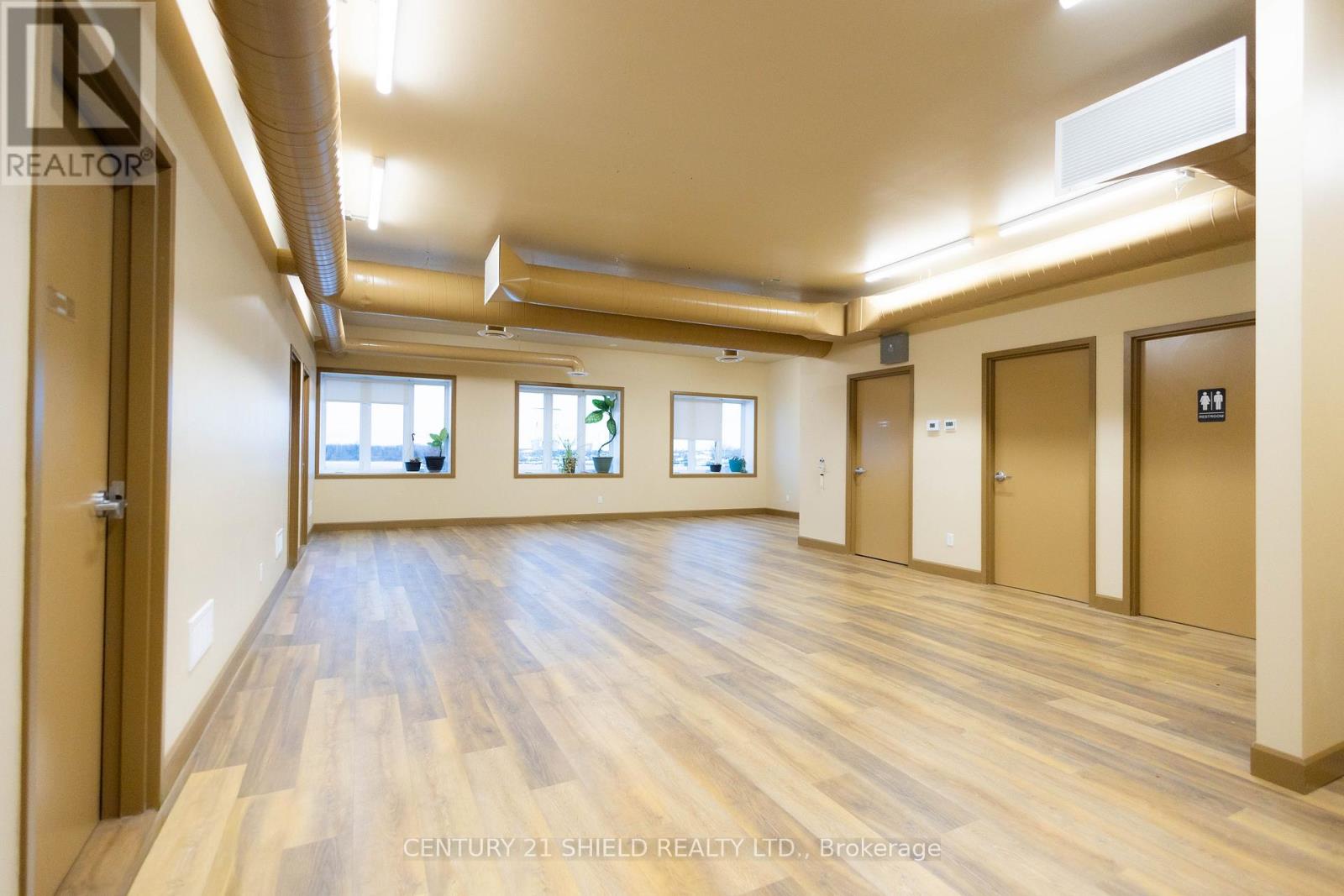 90 Main St. S Street, North Glengarry, Ontario  K0C 1A0 - Photo 7 - X12606354