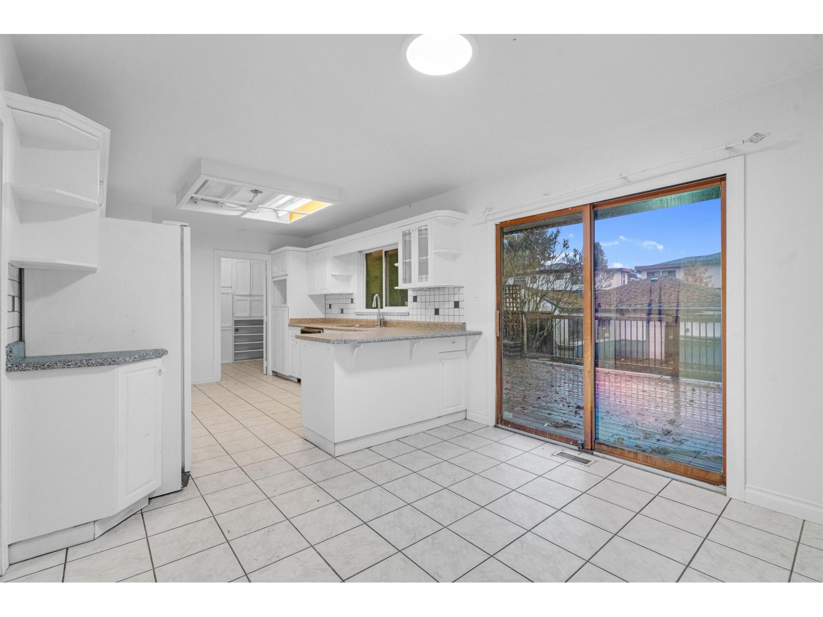 13179 64 Avenue, Surrey, British Columbia  V3W 1X8 - Photo 11 - R3072555