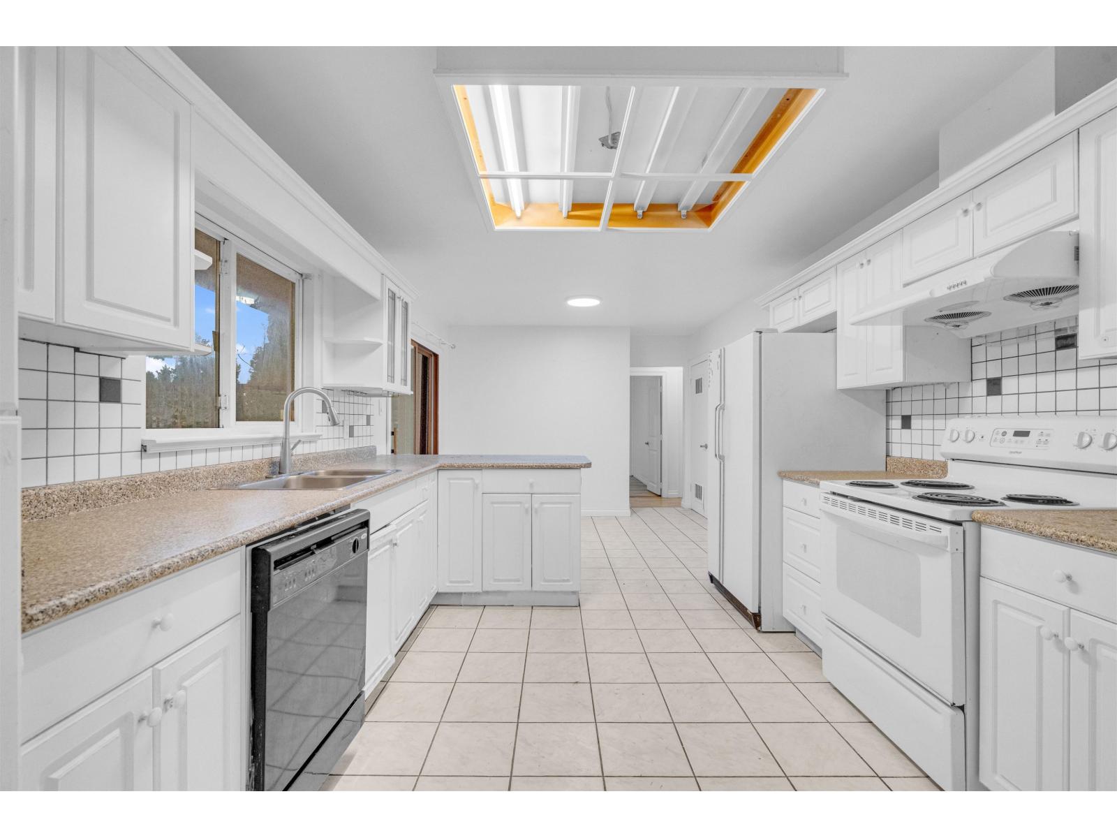 13179 64 Avenue, Surrey, British Columbia  V3W 1X8 - Photo 9 - R3072555