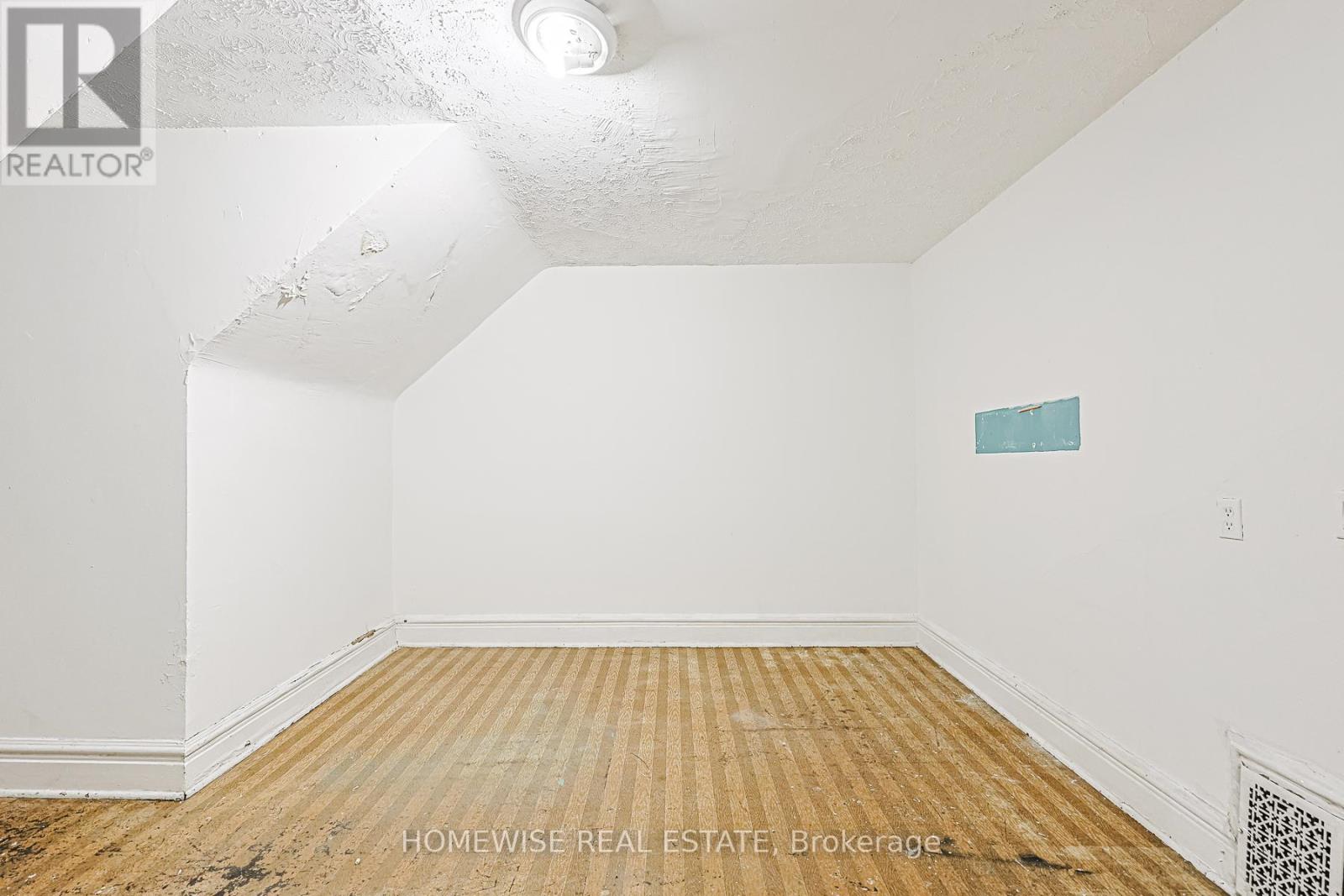 598 Bathurst Street, Toronto, Ontario  M5S 2P9 - Photo 13 - C12606358