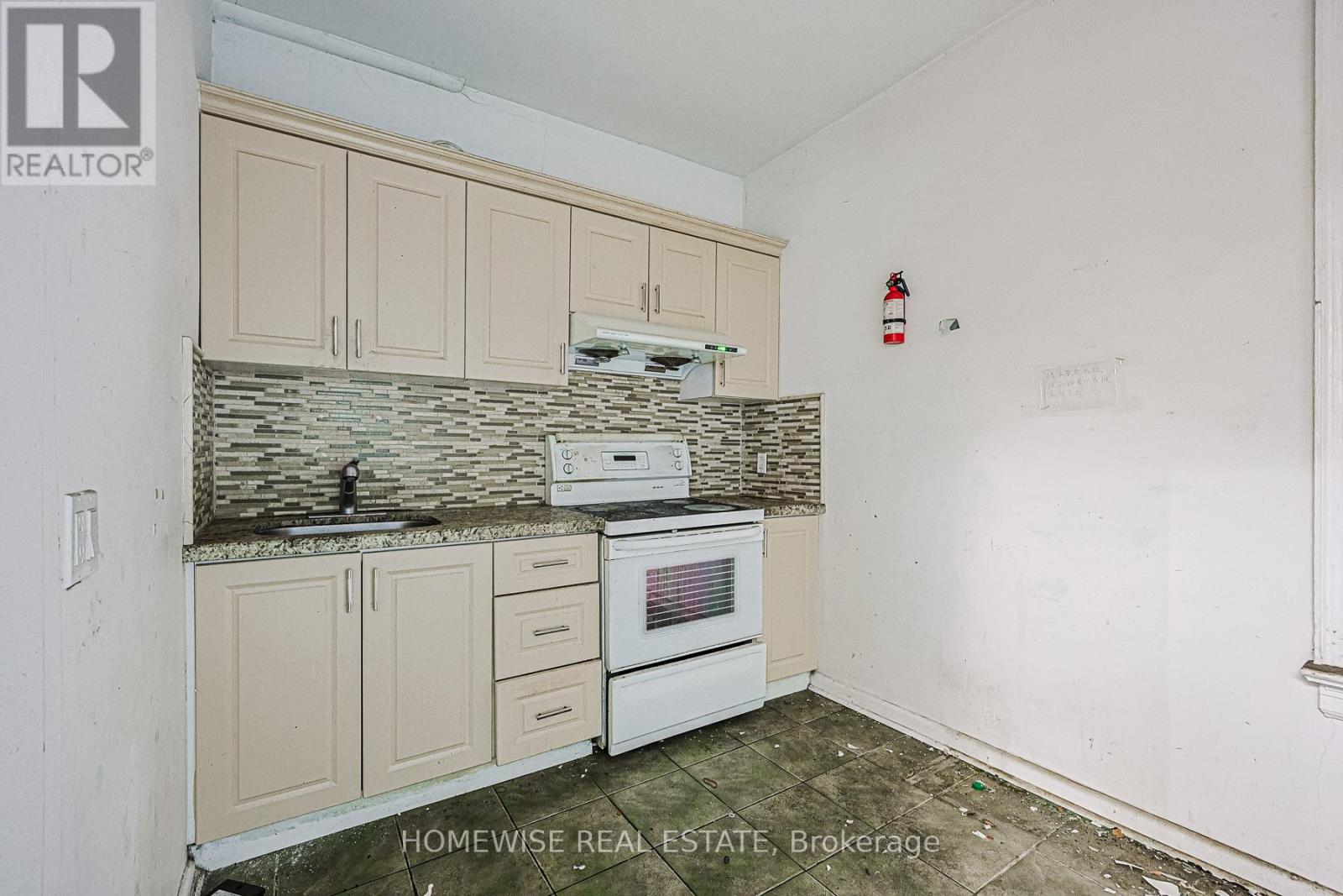 598 Bathurst Street, Toronto, Ontario  M5S 2P9 - Photo 26 - C12606358