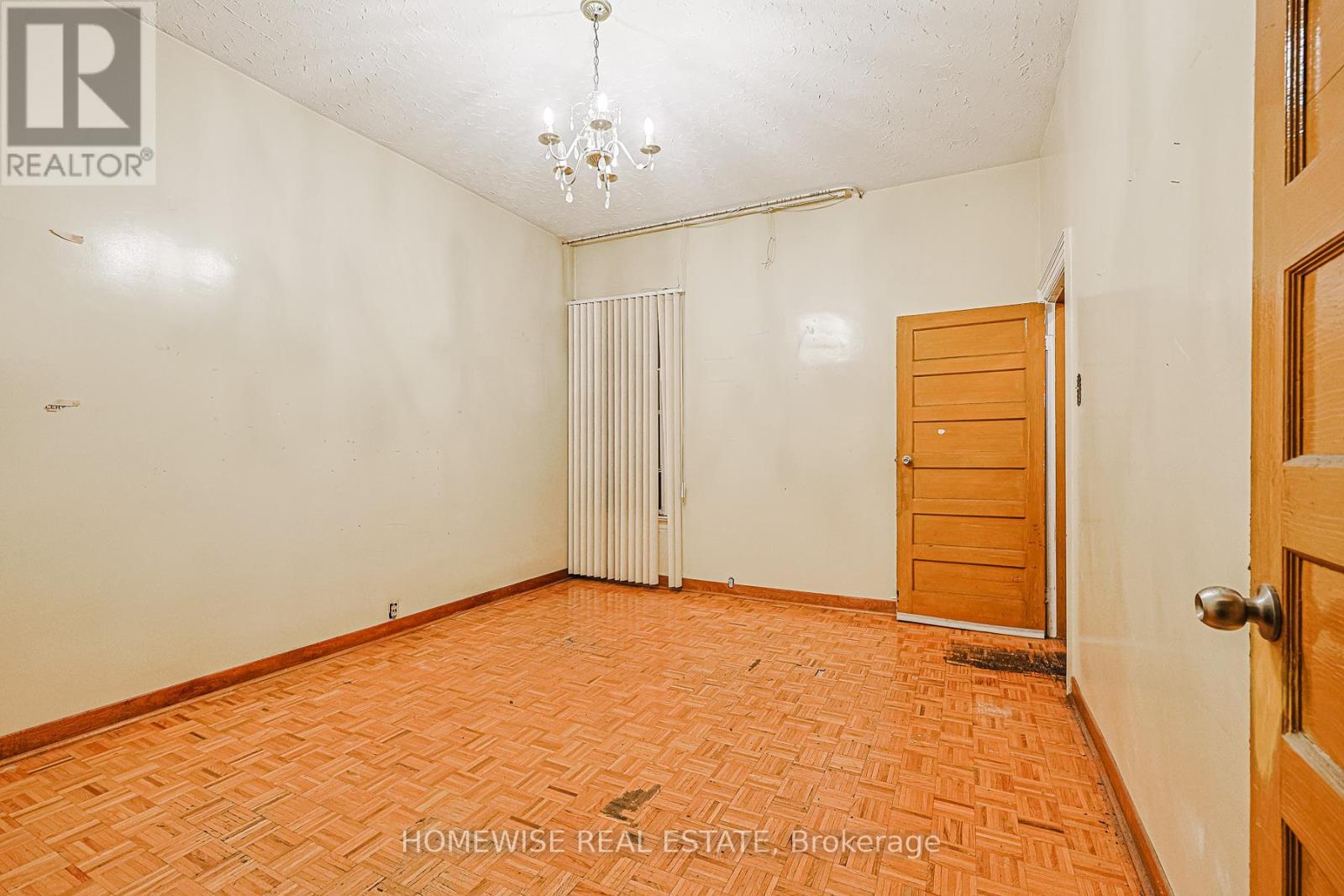 598 Bathurst Street, Toronto, Ontario  M5S 2P9 - Photo 6 - C12606358