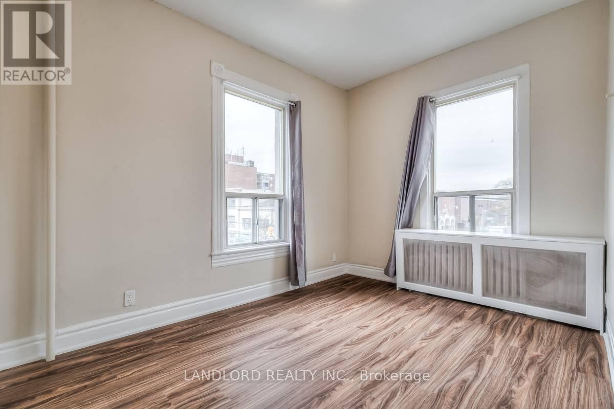 3 - 45 Clinton Street, Toronto (Palmerston-Little Italy), Ontario  M6J 2N9 - Photo 5 - C12606364
