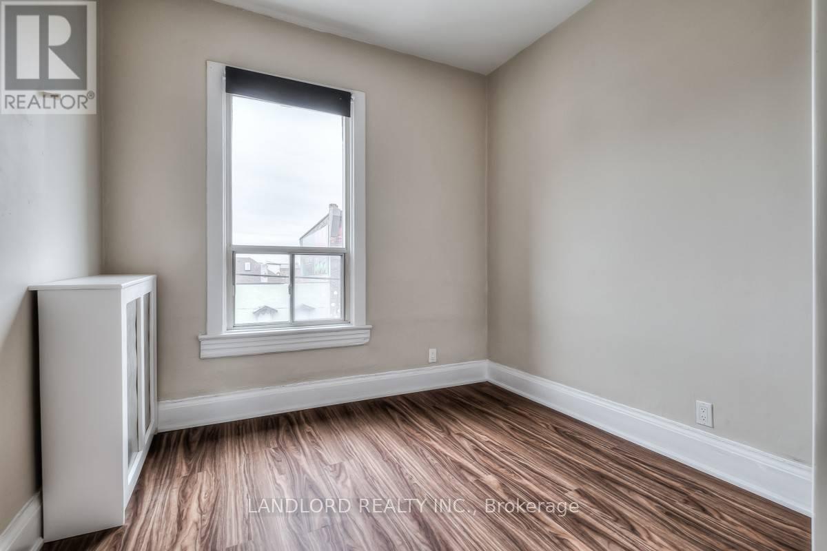 3 - 45 Clinton Street, Toronto (Palmerston-Little Italy), Ontario  M6J 2N9 - Photo 7 - C12606364