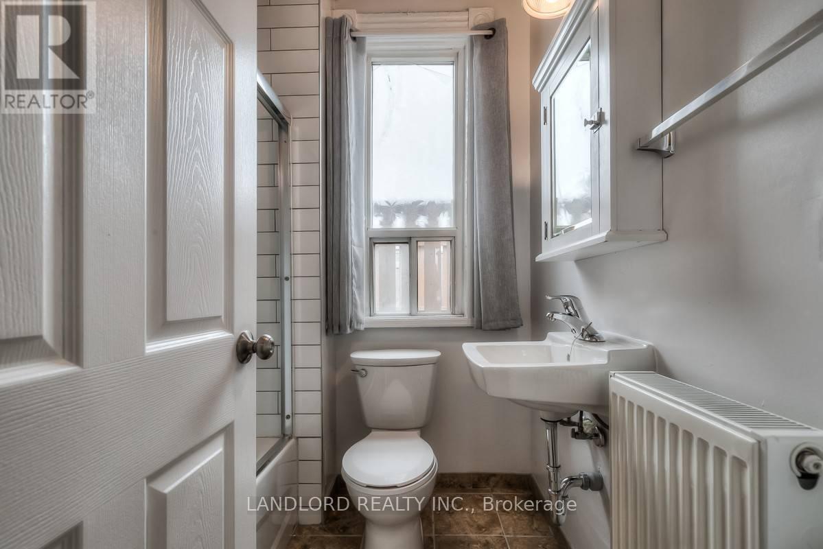 3 - 45 Clinton Street, Toronto (Palmerston-Little Italy), Ontario  M6J 2N9 - Photo 9 - C12606364