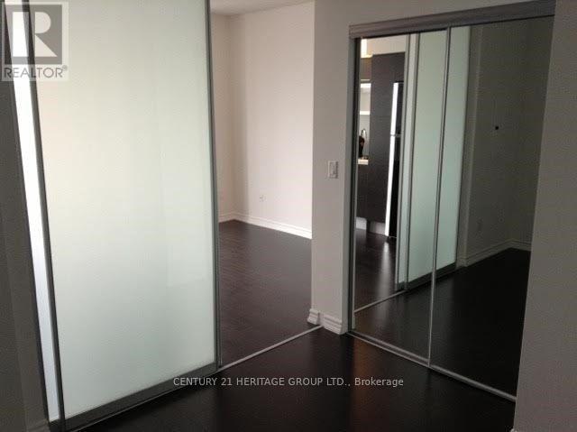 1811 - 386 YONGE STREET, Toronto, Ontario