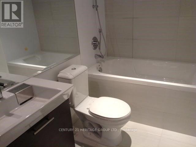 1811 - 386 Yonge Street, Toronto, Ontario  M5B 0A5 - Photo 2 - C12606372