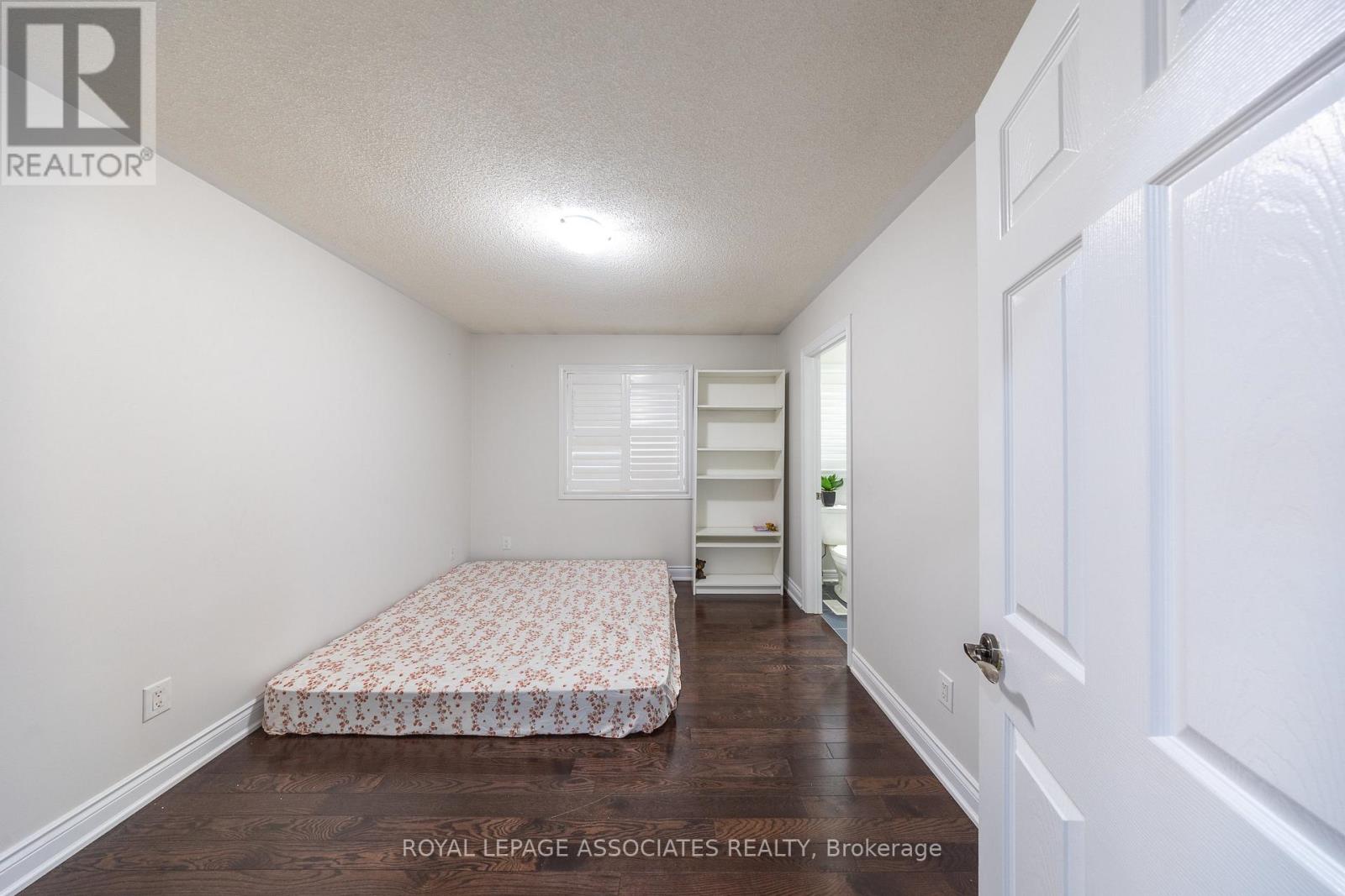 96 Maverick Crescent, Vaughan, Ontario  L6A 4L1 - Photo 25 - N12601446