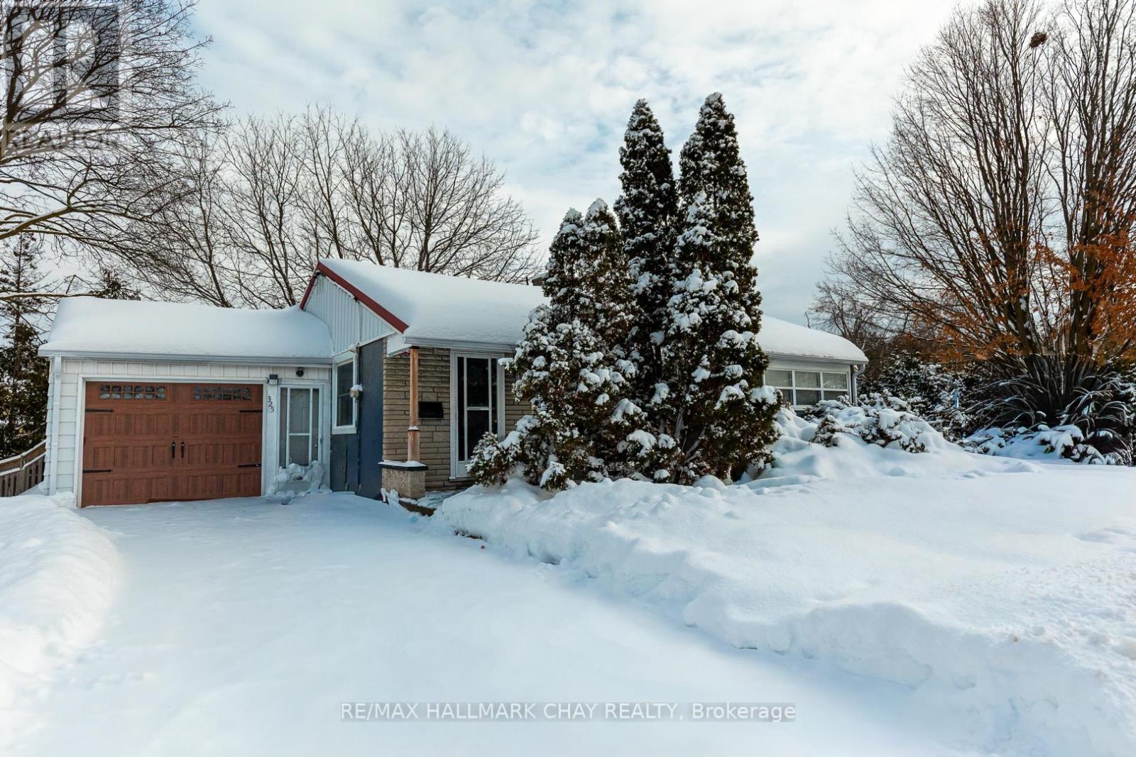 325 INNISFIL STREET, Barrie, Ontario