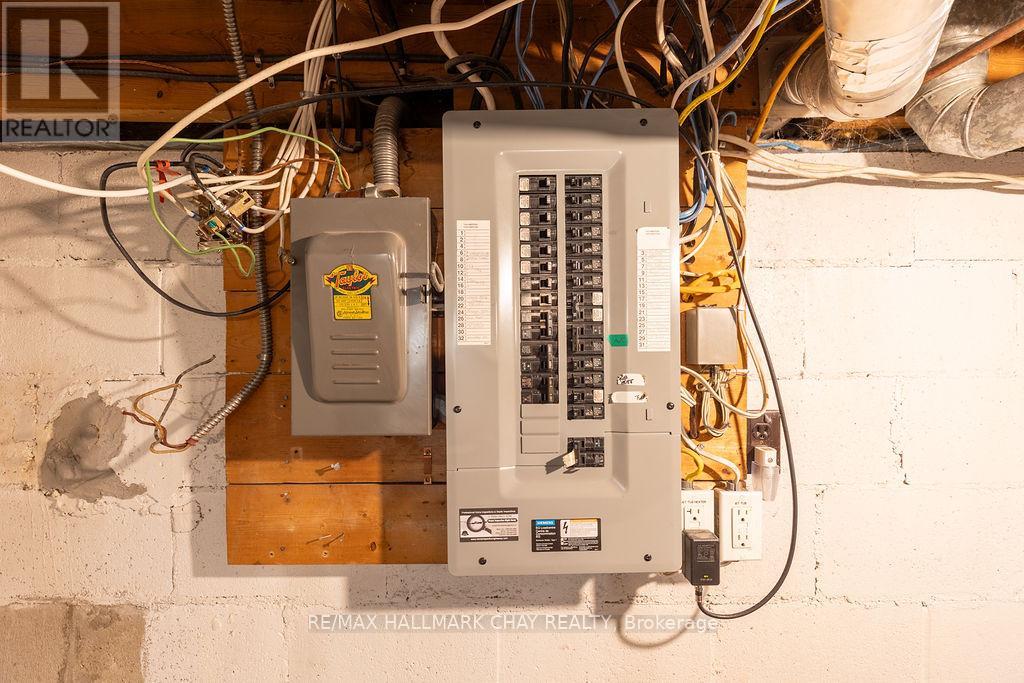 325 Innisfil Street, Barrie, Ontario  L4N 3G4 - Photo 26 - S12534348