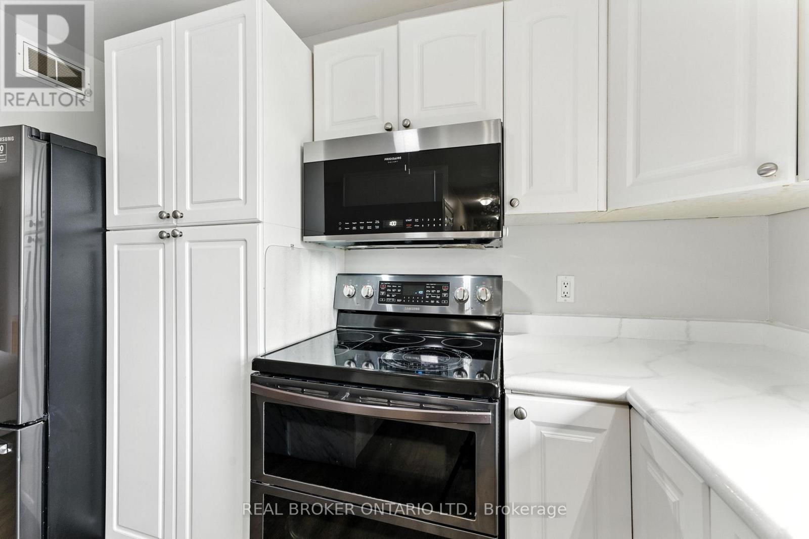 53 Hawtrey Road, Norfolk, Ontario  N4B 2W5 - Photo 11 - X12420523