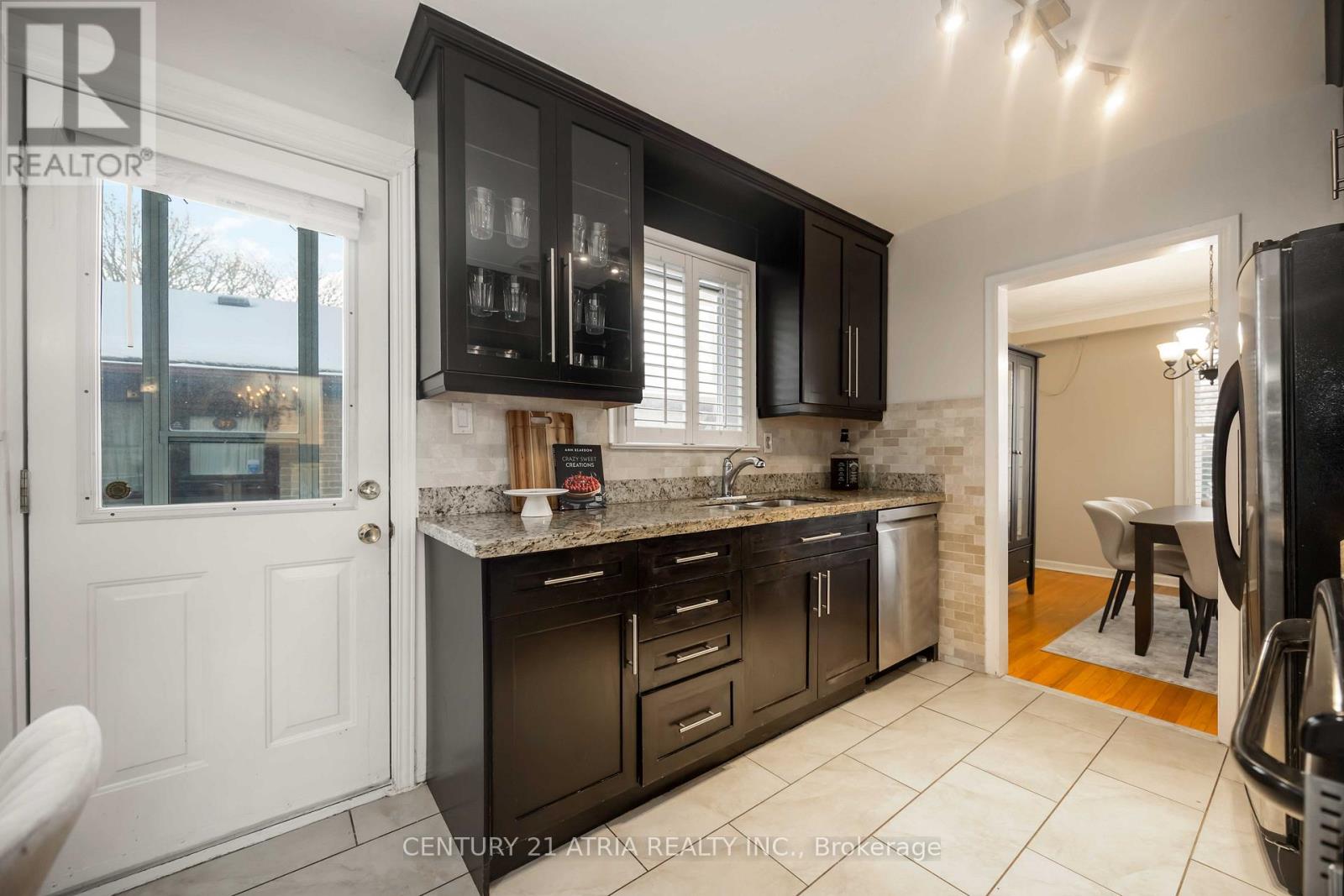 39 Amberdale Drive, Toronto, Ontario  M1P 4B9 - Photo 18 - E12606406