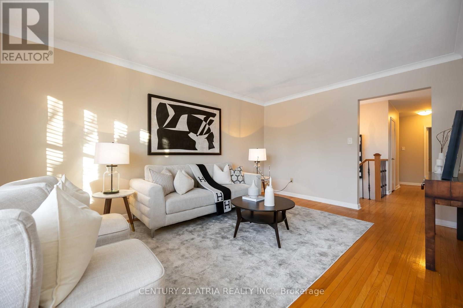 39 Amberdale Drive, Toronto, Ontario  M1P 4B9 - Photo 6 - E12606406