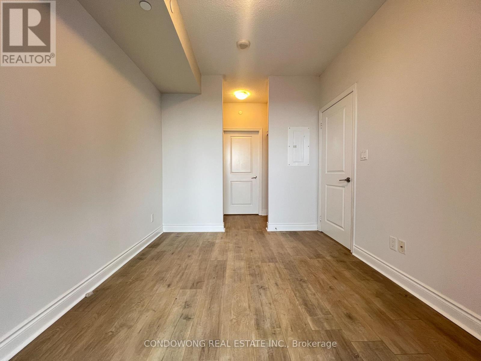 1507b - 9600 Yonge Street, Richmond Hill, Ontario  L4C 0X3 - Photo 18 - N12606356