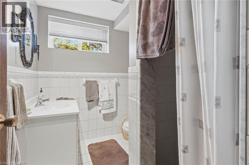 337 Mcneilly Road, Stoney Creek, Ontario  L8E 5H4 - Photo 38 - 40792496