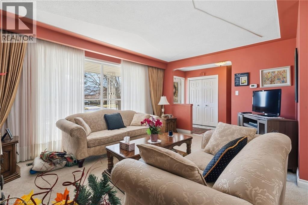 337 Mcneilly Road, Stoney Creek, Ontario  L8E 5H4 - Photo 16 - 40792496