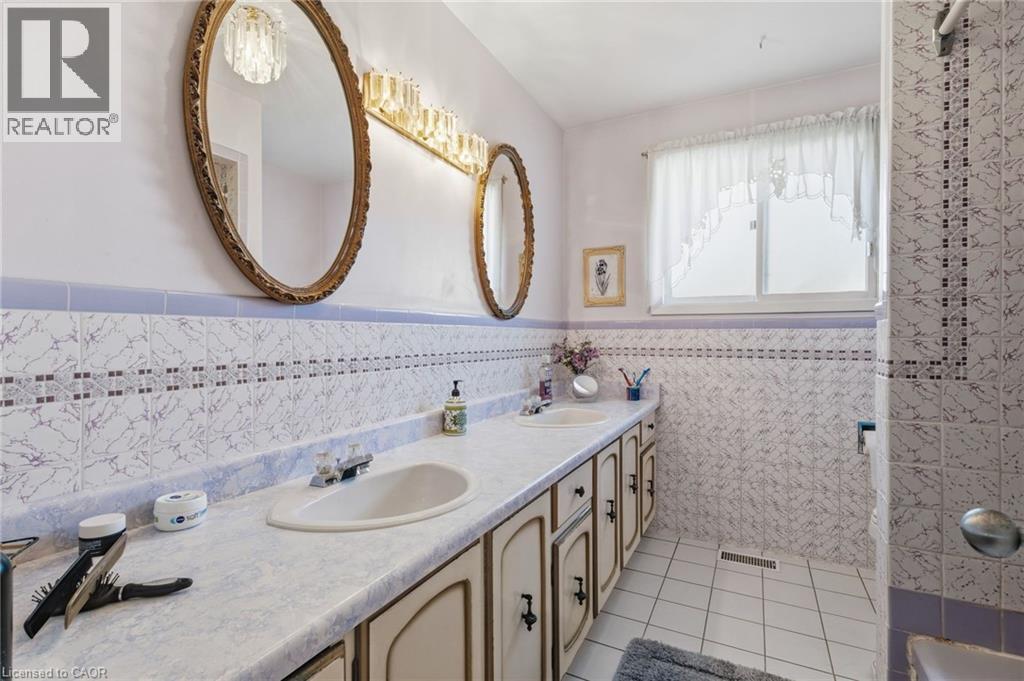 337 Mcneilly Road, Stoney Creek, Ontario  L8E 5H4 - Photo 21 - 40792496