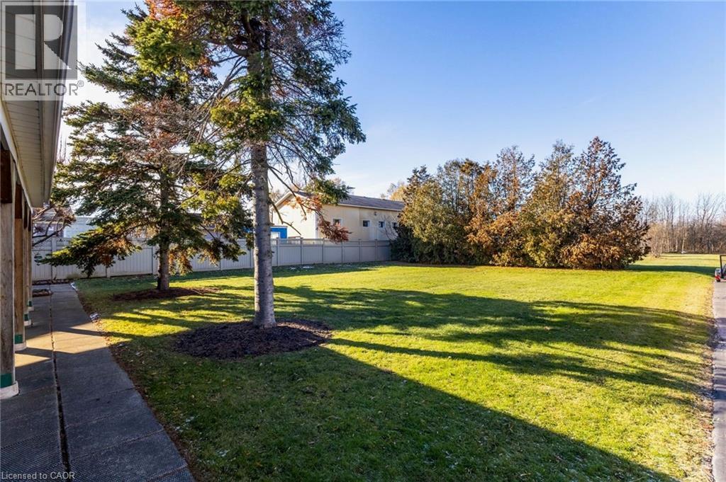 337 Mcneilly Road, Stoney Creek, Ontario  L8E 5H4 - Photo 42 - 40792496