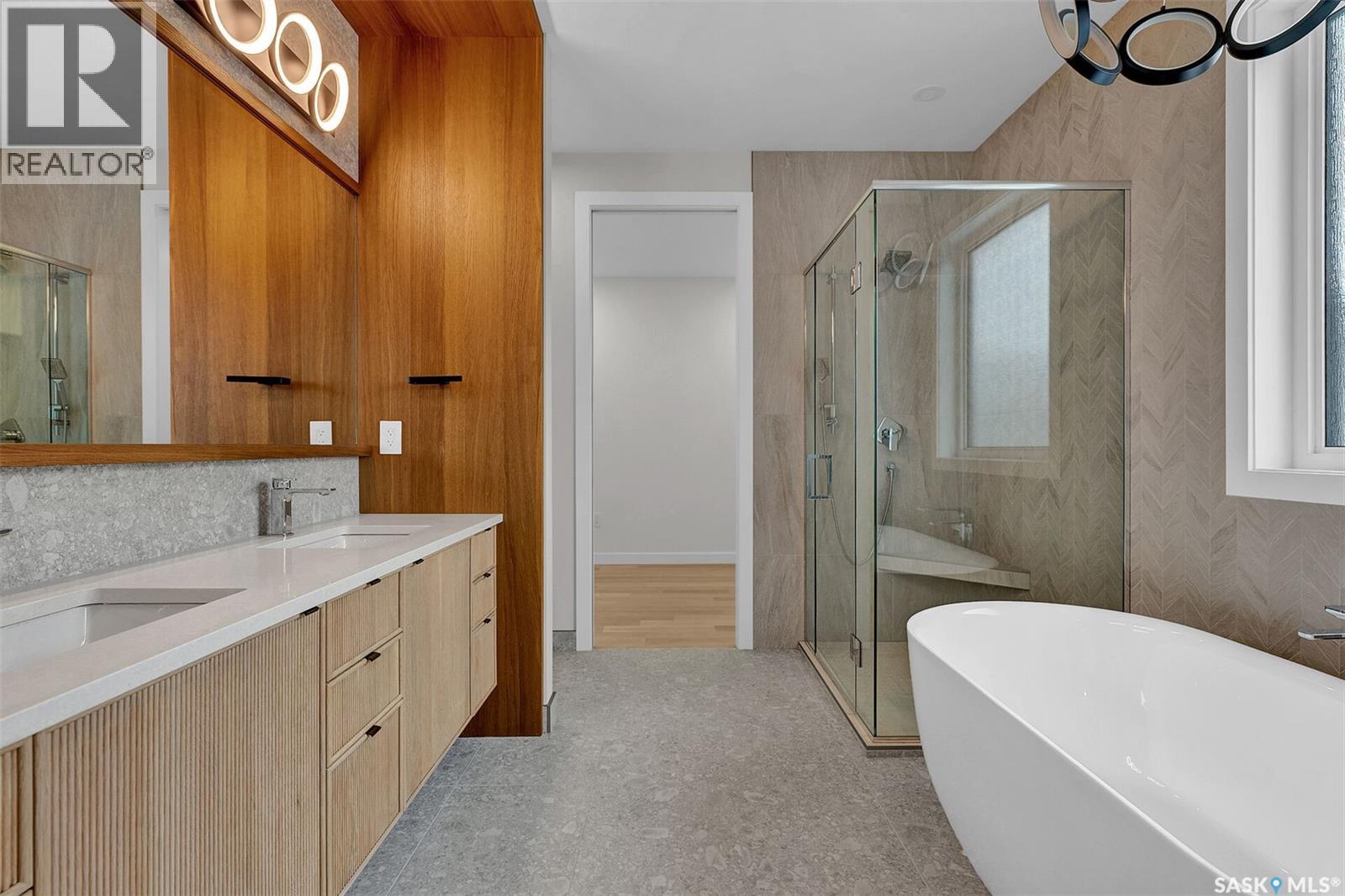 8267 Wascana Gardens Point, Regina, Saskatchewan  S4V 1G8 - Photo 22 - SK025134