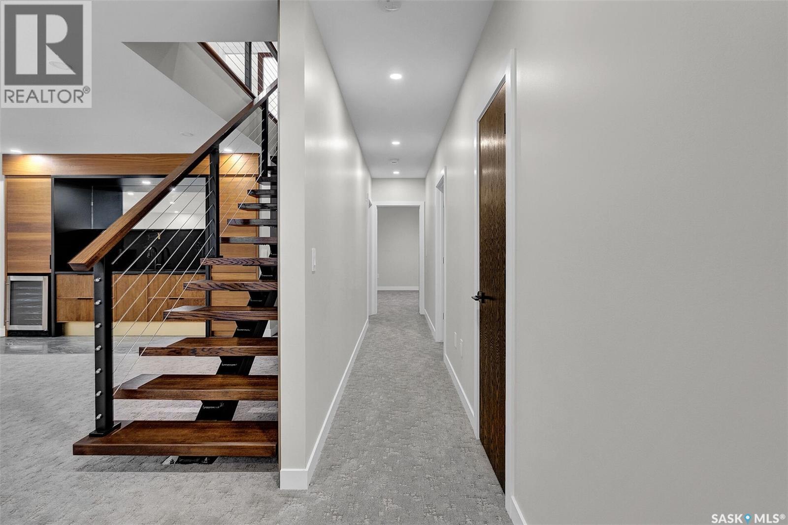 8267 Wascana Gardens Point, Regina, Saskatchewan  S4V 1G8 - Photo 37 - SK025134