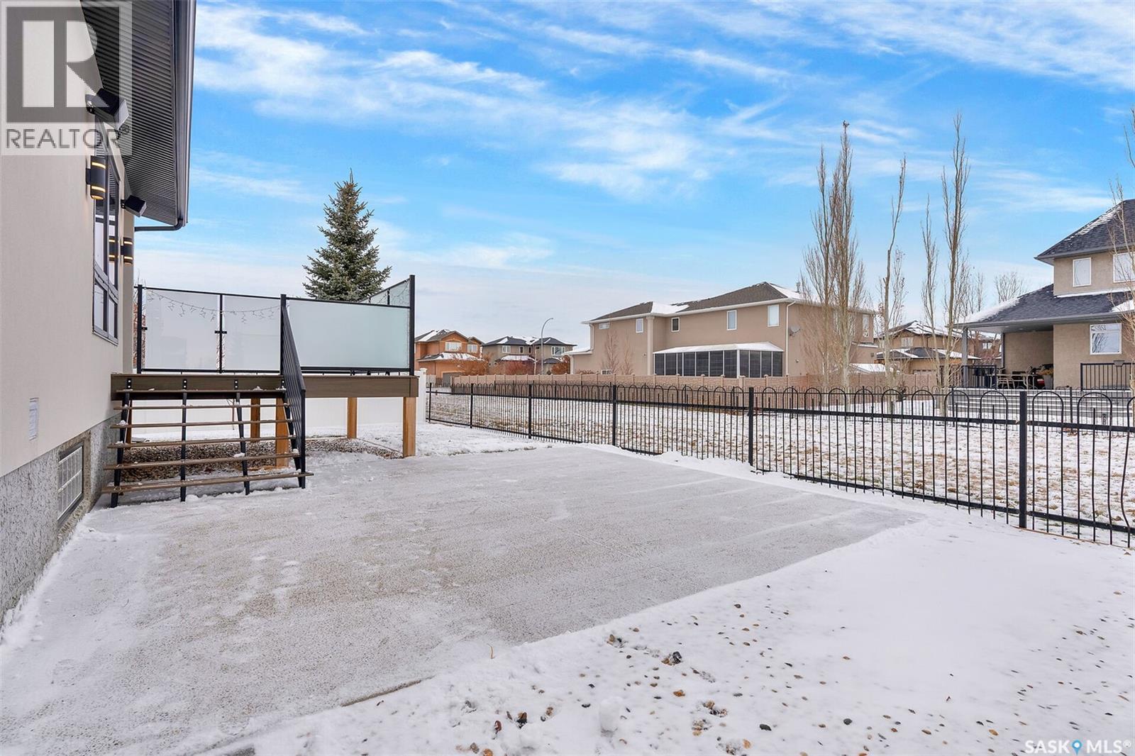 8267 Wascana Gardens Point, Regina, Saskatchewan  S4V 1G8 - Photo 45 - SK025134