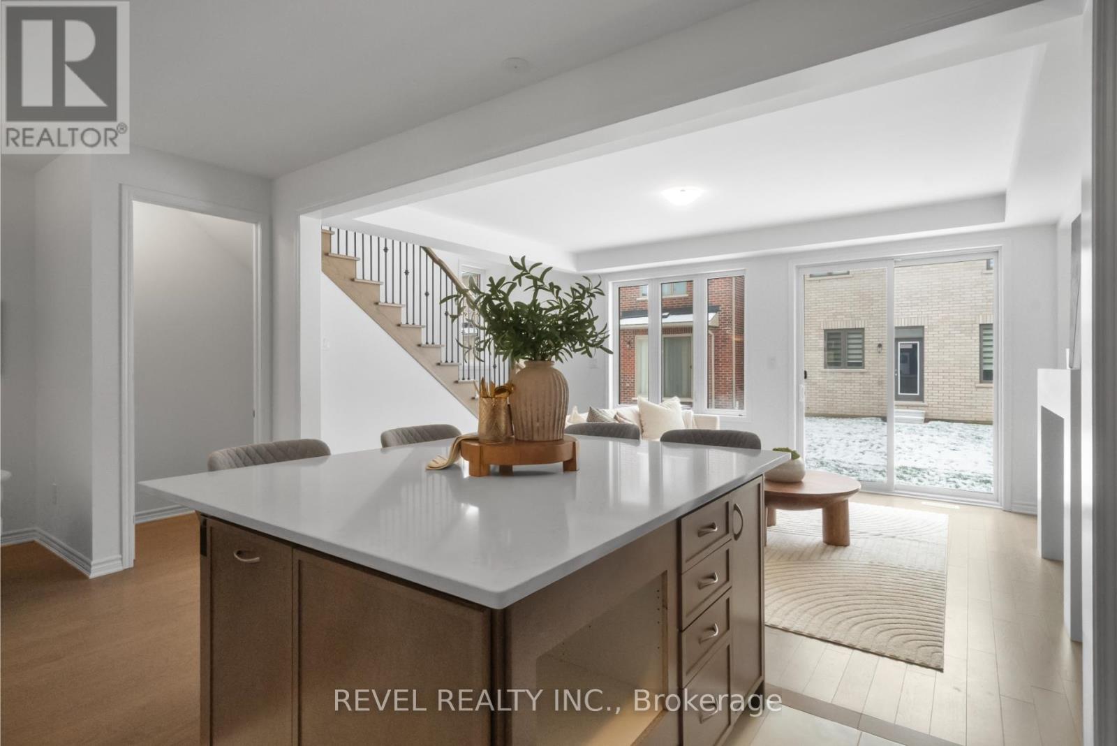 1358 Fourth Line, Milton, Ontario  L9T 7E9 - Photo 8 - W12606352