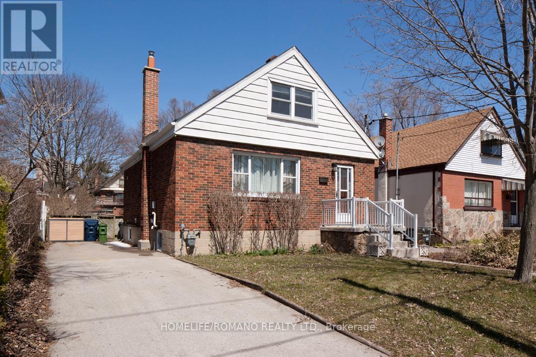 40 LIPPINCOTT STREET W, Toronto, Ontario