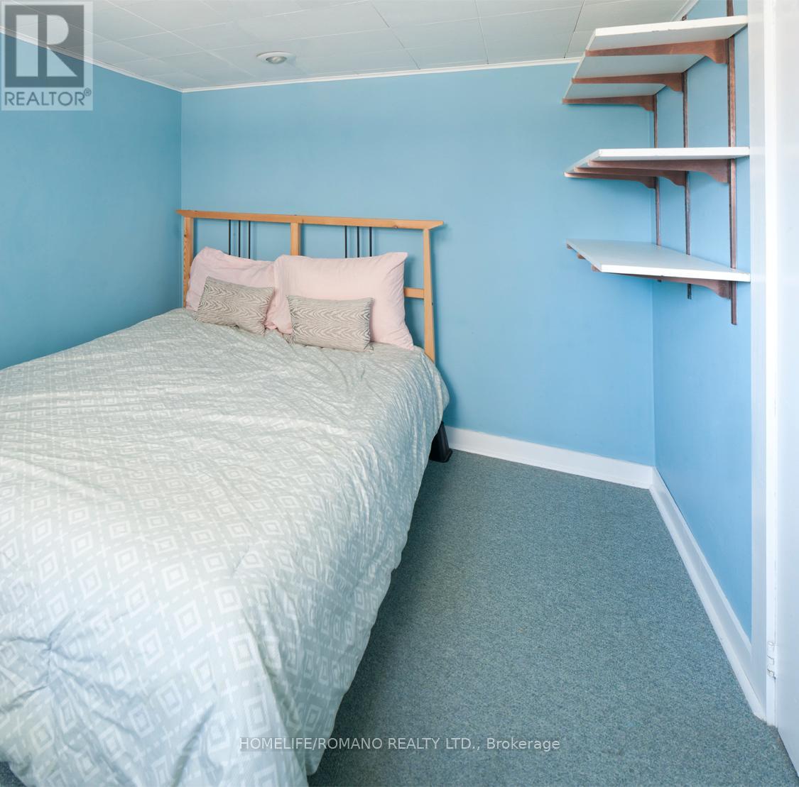 40 Lippincott Street W, Toronto, Ontario  M9N 1B4 - Photo 15 - W12606370