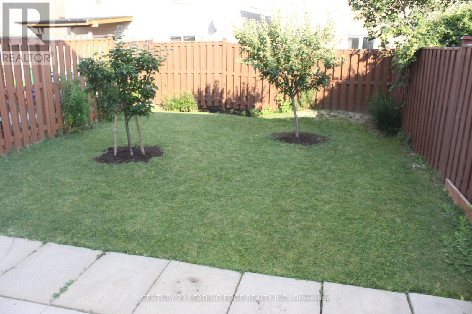 424 Oaktree Circle, Mississauga, Ontario L5W 1V5 - Photo 16 - W12606378