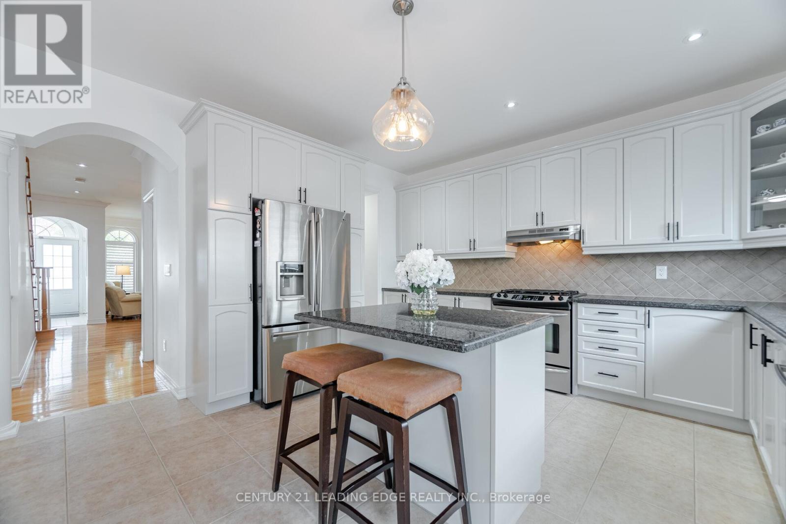 34 Royal Links Circle, Brampton, Ontario  L6P 2Z9 - Photo 11 - W12606402