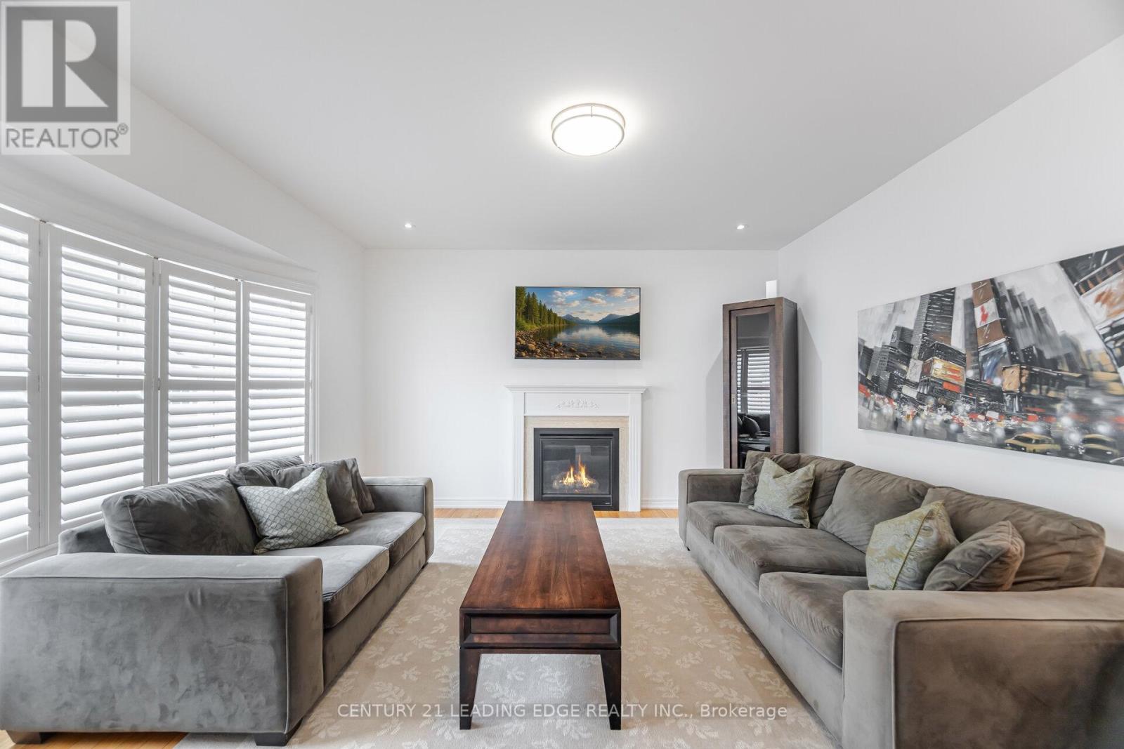 34 Royal Links Circle, Brampton, Ontario  L6P 2Z9 - Photo 13 - W12606402