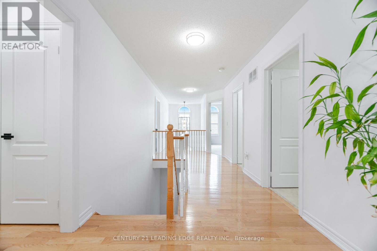 34 Royal Links Circle, Brampton, Ontario  L6P 2Z9 - Photo 15 - W12606402